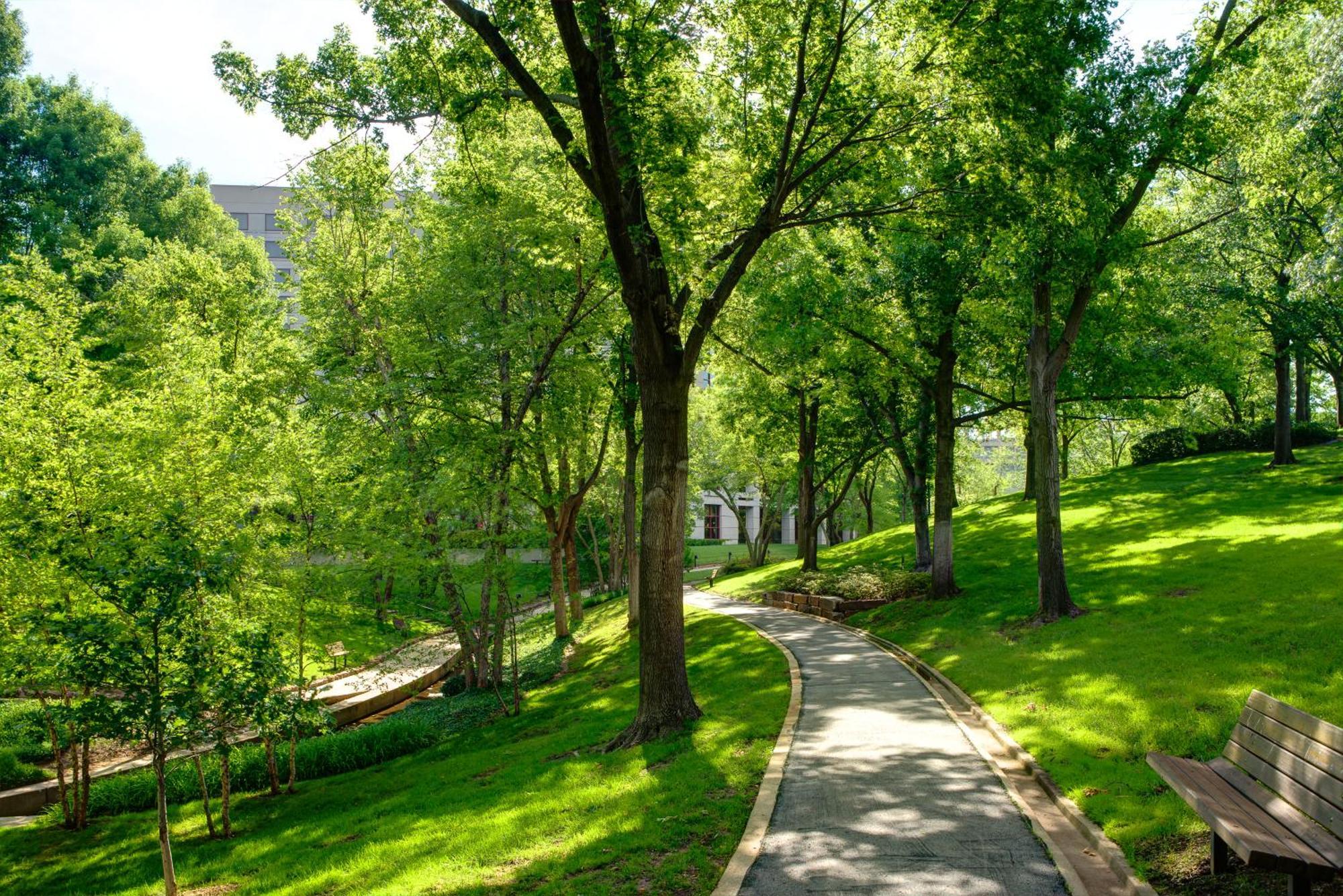 Doubletree By Hilton Tulsa At Warren Place Kültér fotó
